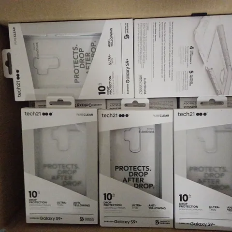 LOT OF APPROXIMATELY 79 BRAND NEW BOXED TECH 21 PURECLEAR CASE WITH 10FT DROP PROTECTION, ULTRA-THIN AND ANTI-YELLOWING FOR SAMSUNG GALAXY S9+ T21-5841 CLEAR