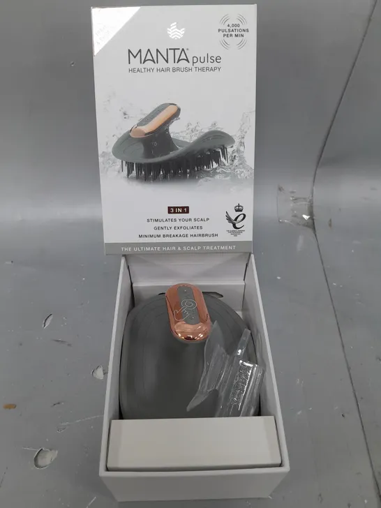 BOXED MANTA PULSE FLEXIBLE HAIRBRUSH