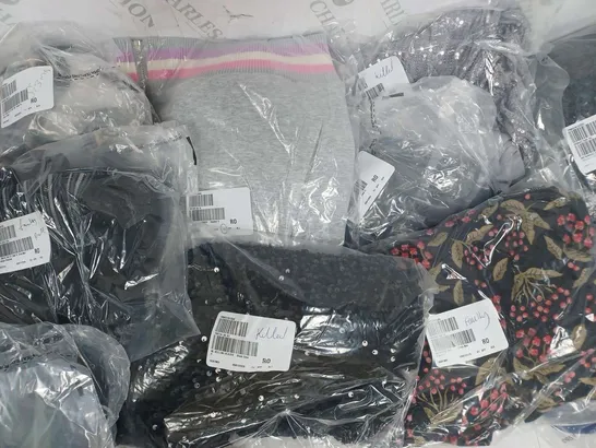 LARGE BOX OF APPROXIMATELY 25 VARIOUS CLOTHING ITEMS TO INCLUDE TOPS, BODYSUIT, JUMPERS ETC. 