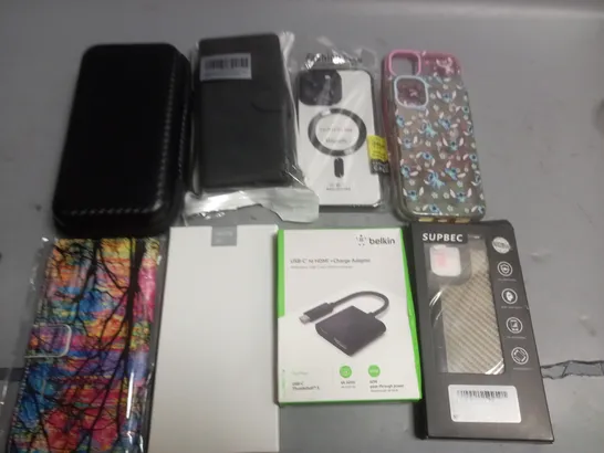 LOT OF ASSORTED MOBILE PHONE ACCESSORIES TO INCLUDE BELKIN CHARGE ADAPTER, VARIOUS PHONE CASES AND STANDS