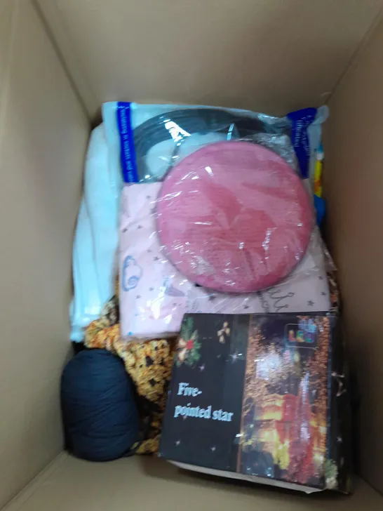 BOX OF APPROX 10 ASSORTED ITEMS TO INCLUDE - LED STARS, DUVET SET, FLAME RETARDANT MATERIAL ETC