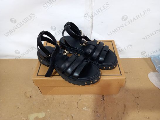 BOXED PAIR OF ASOS SANDALS SIZE 4