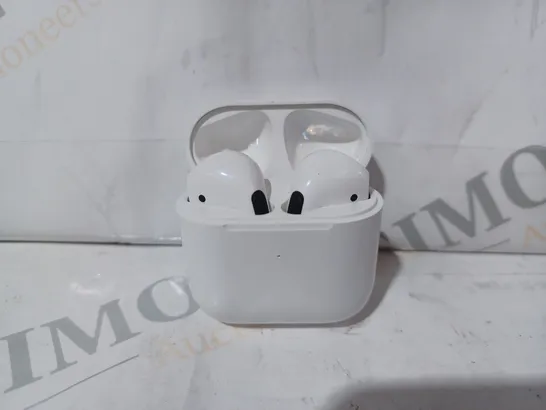 BOXED PRO 200 WIRELESS EARBUDS IN WHITE