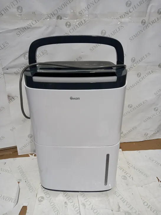 SWAN 20L DEHUMIDIFIER RRP £199.99