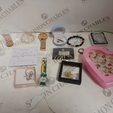 APPROXIMATELY 30 ASSORTED JEWELLERY PRODUCTS TO INCLUDE EARRINGS, RINGS, WATCHES ETC