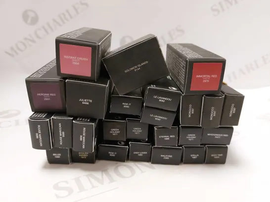 BOX OF APPROX 20 NARS MAKE UP ITEMS 