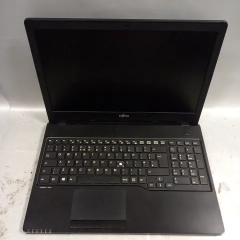 FUJITSU LIFEBOOK A555 LAPTOP IN BLACK