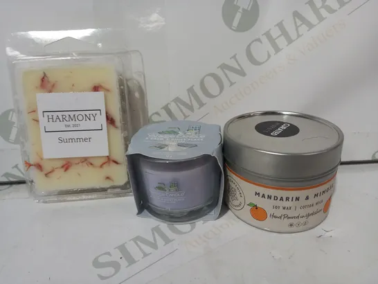 LOT OF APPROXIMATELY 10 ASSORTED HOUSEHOLD ITEMS TO INCLUDE MANDARIN & MIMOSA CANDLE, YANKEE CANDLE, HARMONY SUMMER WAX MELT, ETC