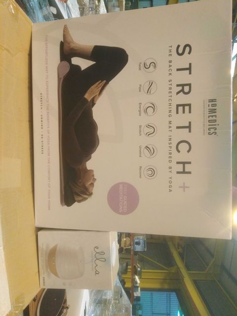 BOXED HOMEDICS STRETCH PLS THE BACK STRETCHING MAT INSPIRED BY YOGA AND ELLIA OPEN YOUR SENSES AROMA DIFFUSER