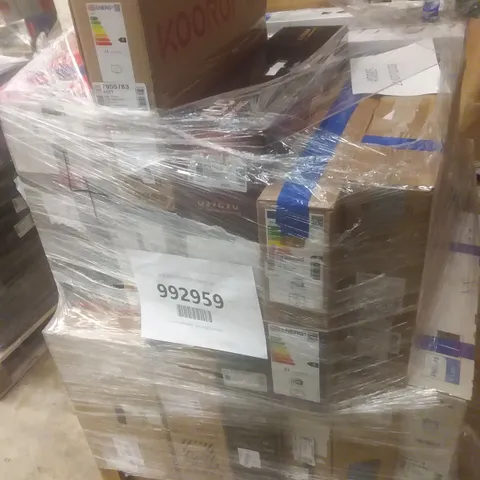 PALLET OF APPROXIMATELY 18 ASSORTED MONITORS INCLUDING 