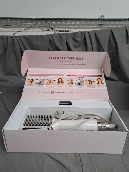 BOXED SHARK SMOOTHSTYLE HOT BRUSH & SMOOTHING COMB