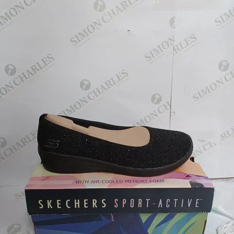 SKECHERS SPORTS ACTIVE SWEET GLITZ IN BLACK - WOMENS SIZE 11