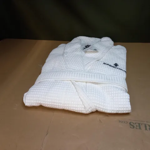 EXECUTIVE PIPED COTTON WAFFLE BATHROBE - SMALL