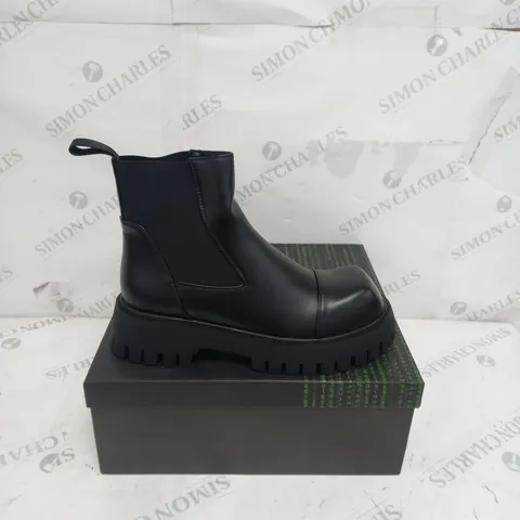 BOXED PAIR OF KOI FOOTWEAR GIVER OF FREEDOM SQUARE TOE CHELSEA BOOTS - SIZE 10