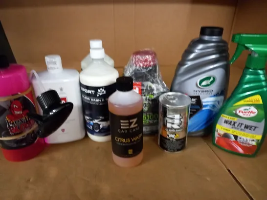 LOT OF 9 ASSORTED AUTOMOBILE LIQUID ITEMS TO INCLUDE WATERLESS WASH AND WAX AND FUEL SYSTEM CLEANER