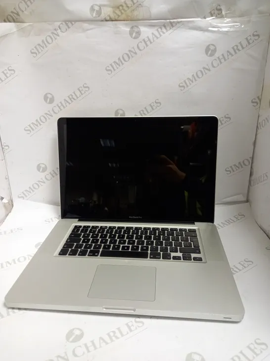 APPLE MACBOOK PRO - A1286