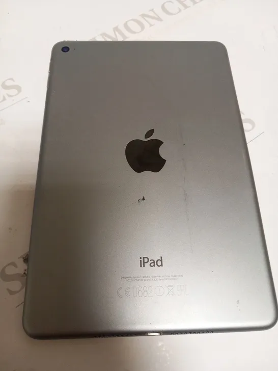 APPLE IPAD MINI 4