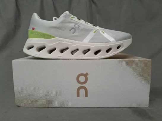 BOXED PAIR OF ON CLOUDECLIPSE SHOES IN GREY/GREEN UK SIZE 11