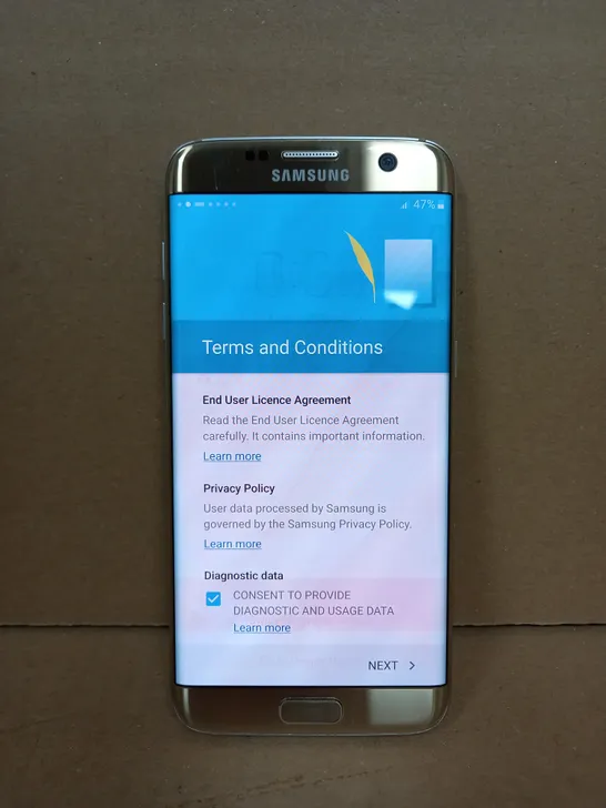 SAMSUNG GALAXY S7 EDGE SMARTPHONE 