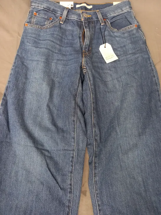 LEVI'S BAGGY DAD STRAIGHT LEG JEANS IN BLUE SIZE 26/32