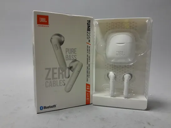 BOXED JBL TUNE225 EARBUDS IN WHITE