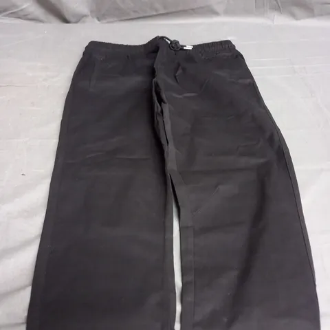 BEE INSPIRED VESGA CARGO PANTS IN BLACK - 30/32