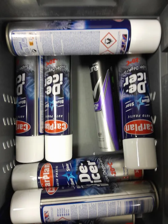 APPROXIMATELY 15 ASSORTED AEROSOLS TO INCLUDE CAR PLAN DE-ICER, DOVE DEODORANT, SURE DEODORANT ETC - COLLECTION ONLY 