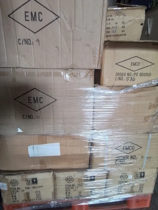 PALLET OF APPROXIMATELY 24 MULTI PACK BOXES OF EMCOLITE LIGHTING TO INCLUDE - LAR - DOWNLIGHT EMC 009 , 31029 PISTON FITTING ETC  - COLLECTION ONLY