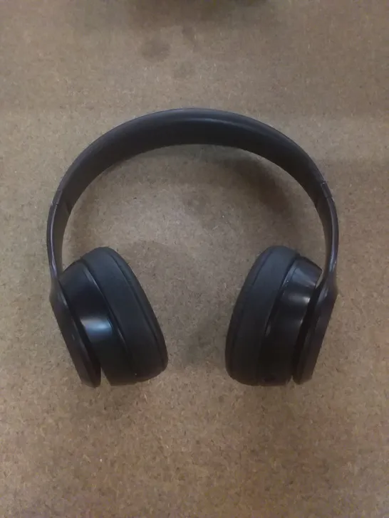 BEATS BY DRE BEATS SOLO 3 HEADPHONES 