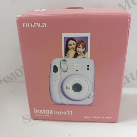 BOXED FUJI FILM INSTAX MINI 11 INSTANT CAMERA 