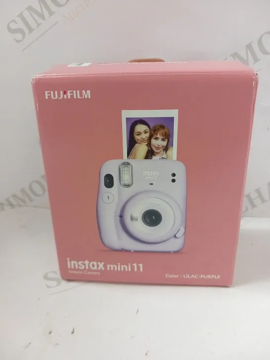 BOXED FUJI FILM INSTAX MINI 11 INSTANT CAMERA 