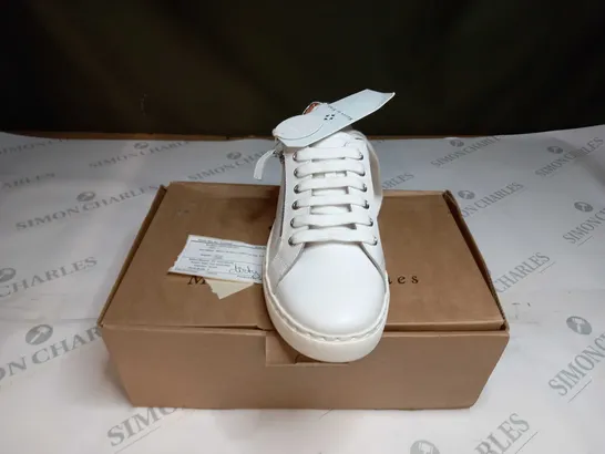 BOXED PAIR OF MAISON DE NIMES LEATHER ZIP SIDE TRAINERS IN WHITE - SIZE 6