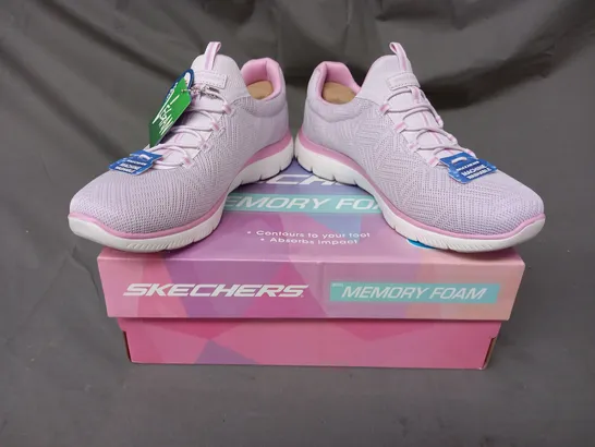 BOXED PAIR OF SKECHERS MEMORY FOAM TRAINERS IN PINK UK SIZE 4