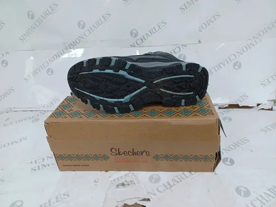 BOXED SKECHERS CHARCOAL HIKING BOOTS- SIZE 5.5 