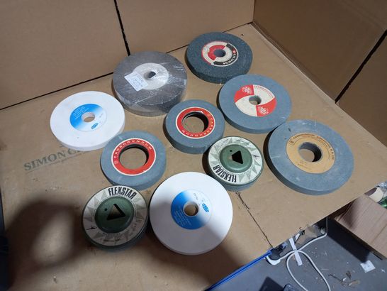 LOT OF APPROX 10 ASSORTED GRINDING WHEELS