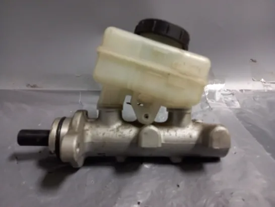 BRAKE MASTER CYLINDER FOR NISSAN 350Z 