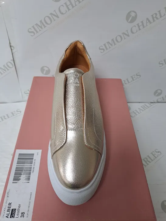 MODA IN PELLE ALBER GOLD LEATHER SIZE 5