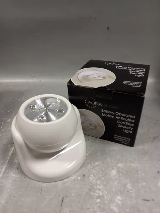 BOXED AURAGLOW BATTERY OPERATED SECURITY LIGHT 