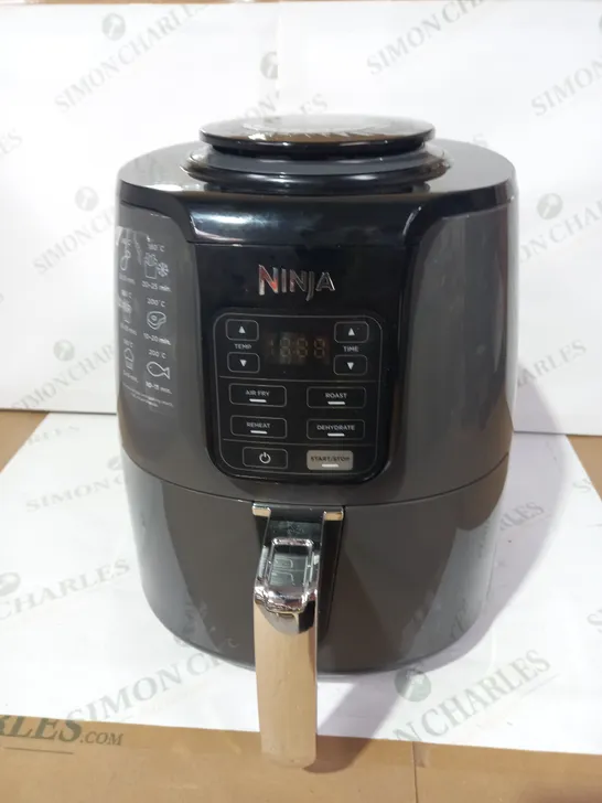 NINJA AIR FRYER 3.8L AF100UK RRP £149