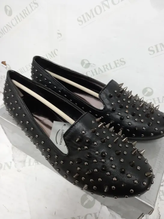 BOXED CASANDRA BLACK SPIKED LOW SHOES - SIZE 6