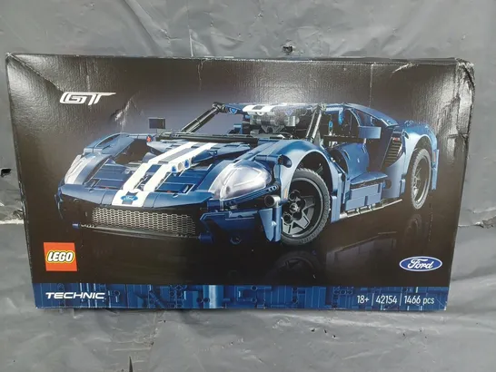 BOXED LEGO TECHNIC 2022 FORD GT [SET 42145] RRP £210