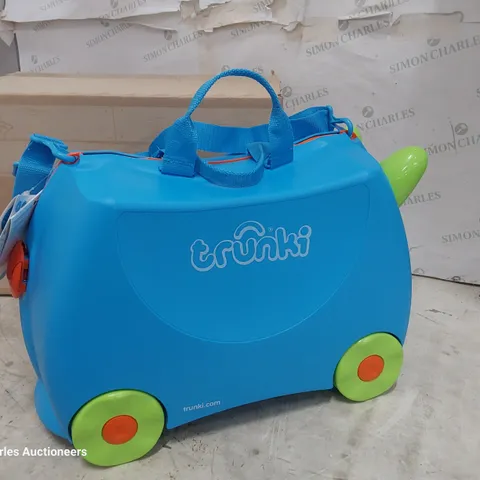 BOXED TRUNKI CHILDS RIDE ON SUITCASE BLUE