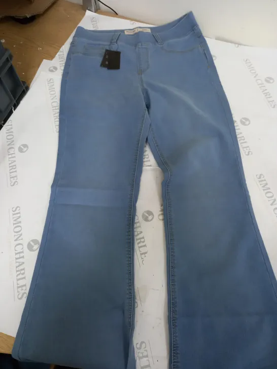 SIMPLY BE ERIN BOOTCUT JEGGINGS IN BLUE - SIZE 12