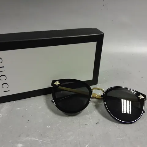 GUCCI LOGO FRAMED OVAL SUNGLASSES