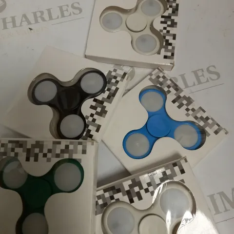 LOT OF APPROX 5 RANDOM COLOURED HAND SPINNERS