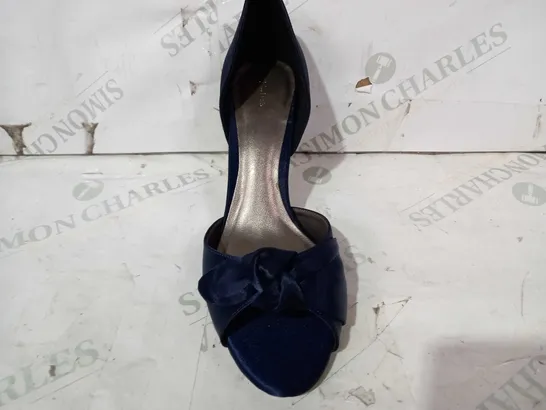 BOXED PAIR OF JOHN LEWIS OPEN TOE HEELS IN NAVY UK SIZE 6