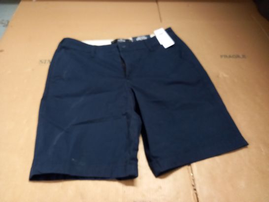 HOLLISTER FLEX FRONT NAVY SHORTS - W31