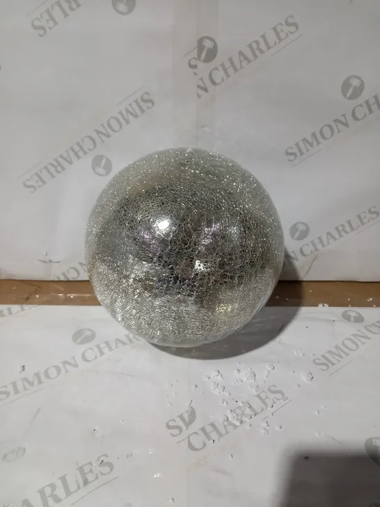 MR CHRISTMAS 8" GLASS CRACKLE SPHERE WITH ROTATING LIGHT