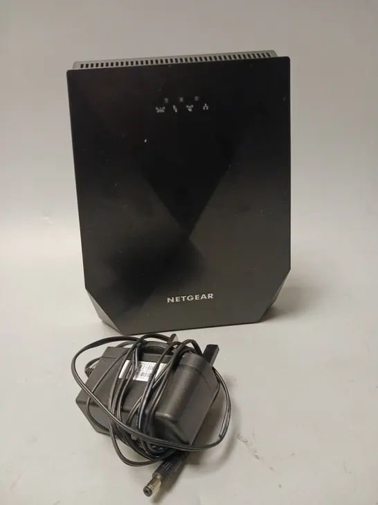 BOXED NETGEAR NIGHTHAWK X6 TRI-BAND WIFI MESH EXTENDER 