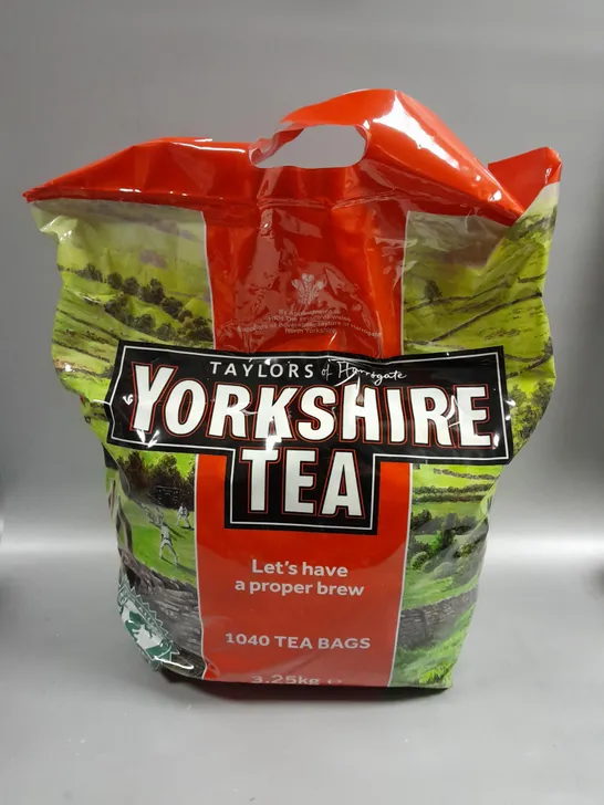 SEALED YORKSHIRE TEA 1040 TEA BAGS - 3.25KG